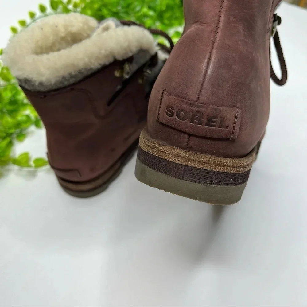 Sorel Sneakchic Alpine Boot Red Gray Size 8